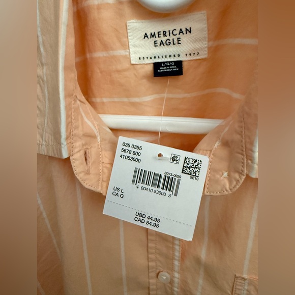 American Eagle - Cropped Perfect Button-Up Shirt - Picture 3 of 5